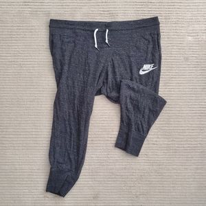 Nike light weight joggers